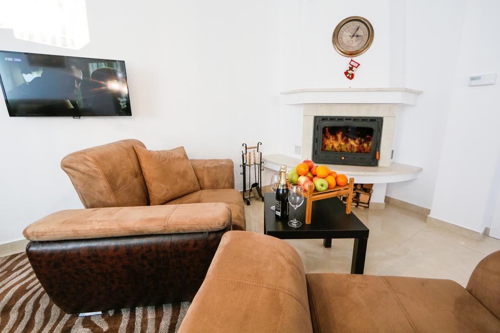 מלון אוגניאנובו Twin House מראה חיצוני תמונה