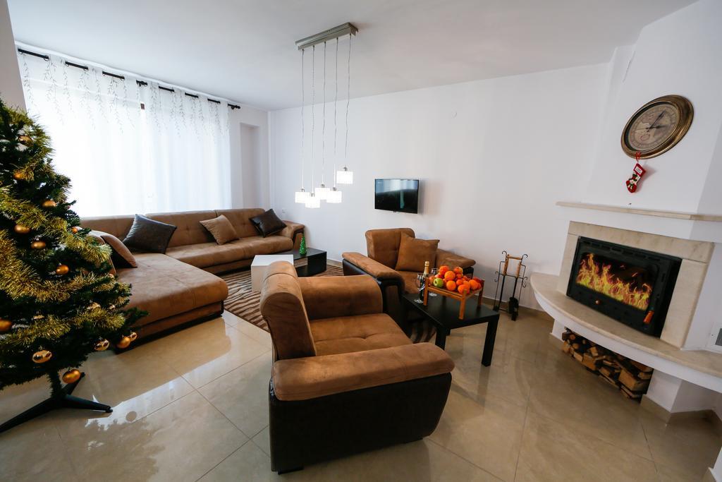 מלון אוגניאנובו Twin House מראה חיצוני תמונה