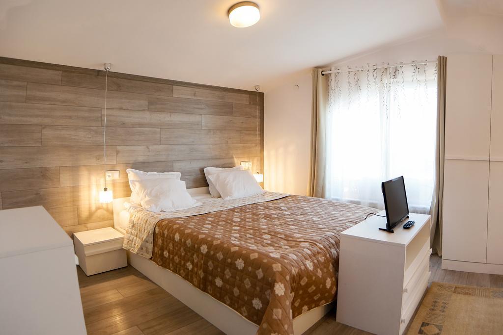 מלון אוגניאנובו Twin House מראה חיצוני תמונה