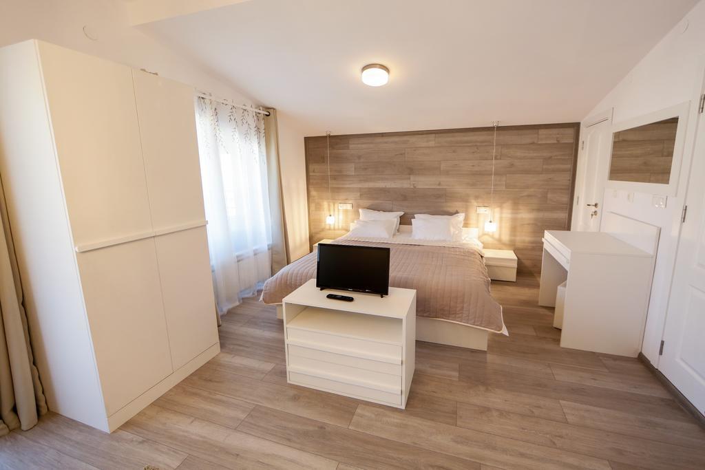 מלון אוגניאנובו Twin House מראה חיצוני תמונה