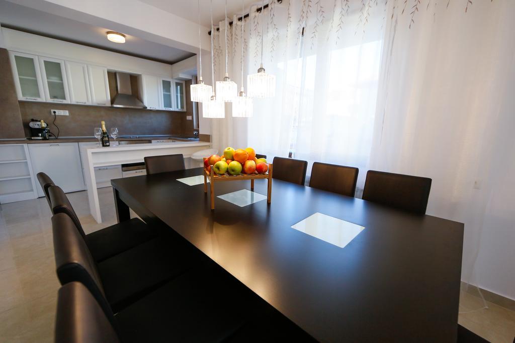 מלון אוגניאנובו Twin House מראה חיצוני תמונה