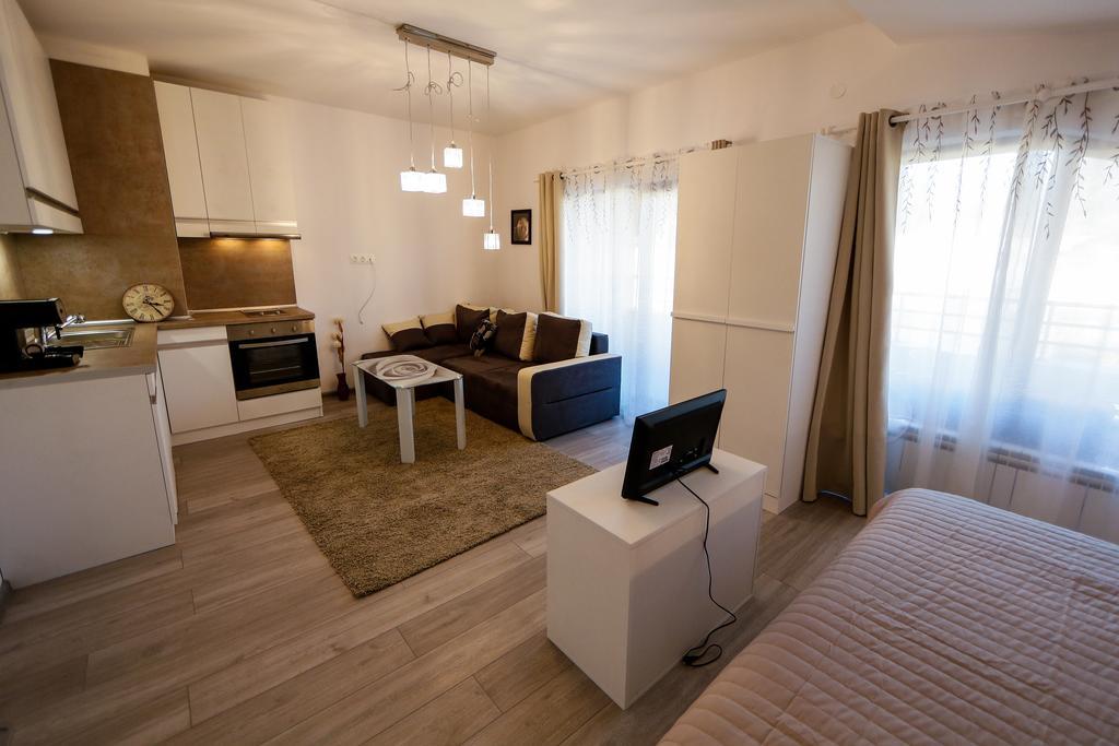 מלון אוגניאנובו Twin House מראה חיצוני תמונה