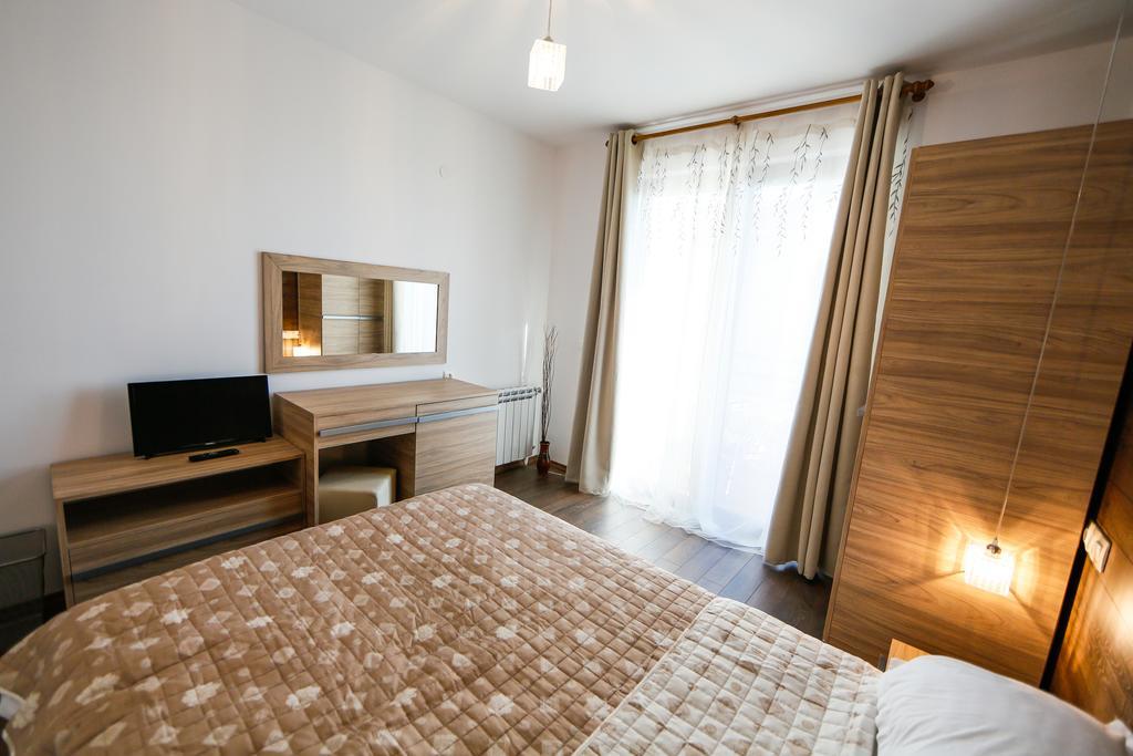 מלון אוגניאנובו Twin House מראה חיצוני תמונה