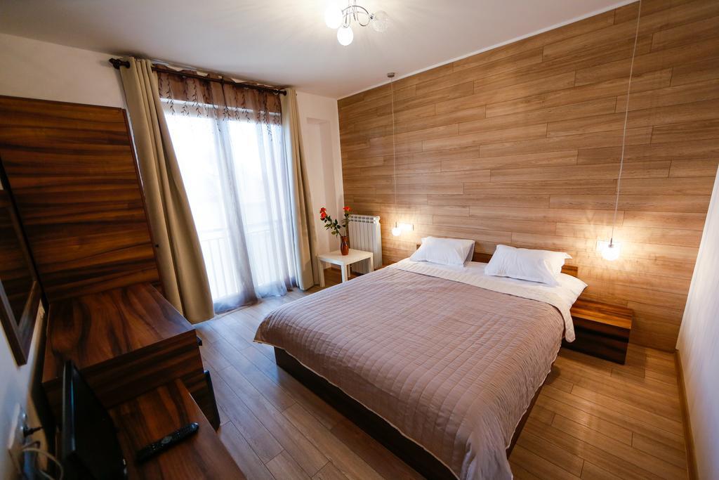 מלון אוגניאנובו Twin House מראה חיצוני תמונה