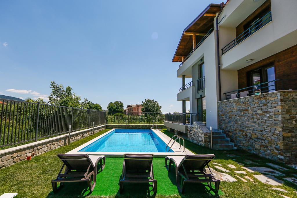 מלון אוגניאנובו Twin House מראה חיצוני תמונה